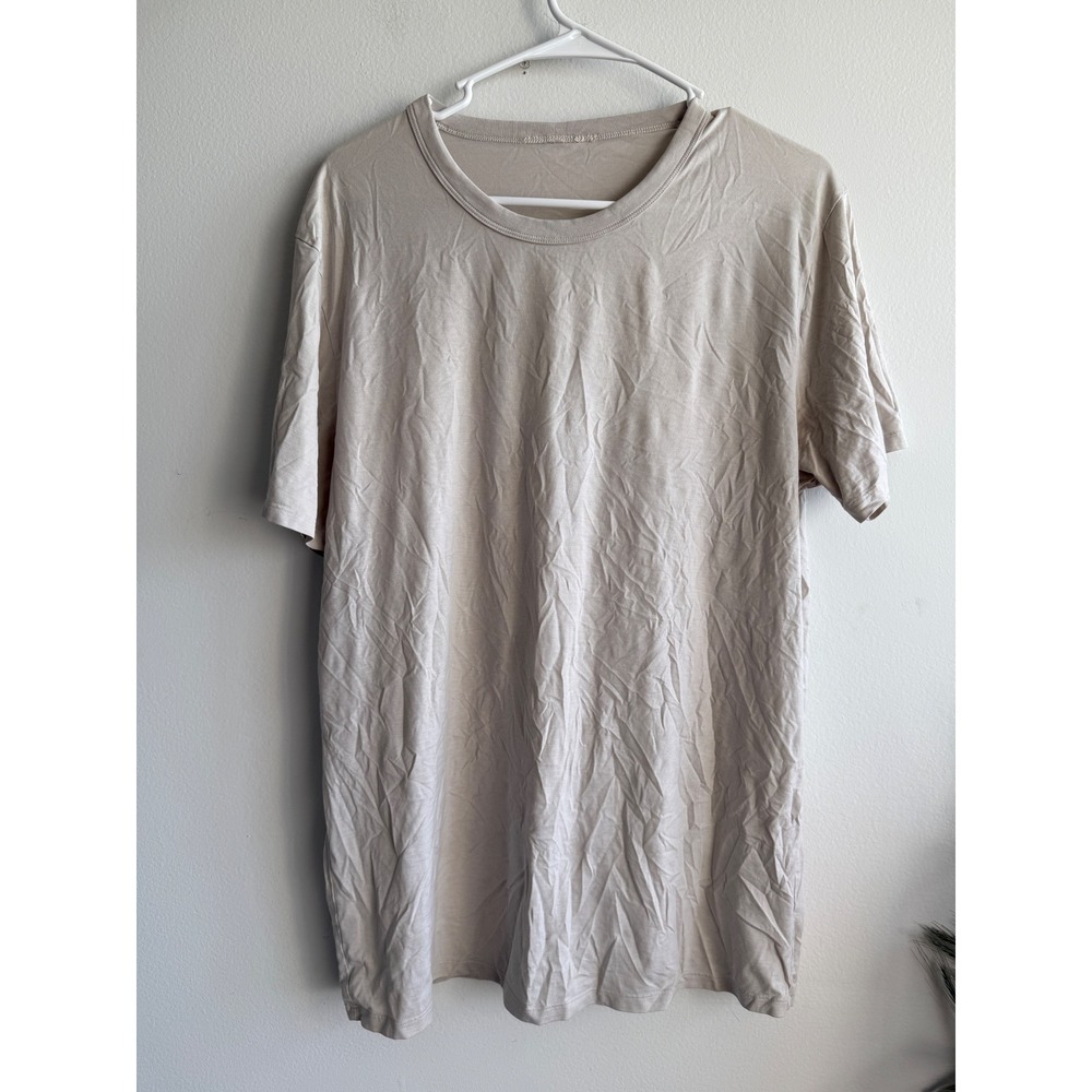 Lululemon Mens Short Sleeve Athletic T-Shirt Tan Beige Crew Neck Size L 891